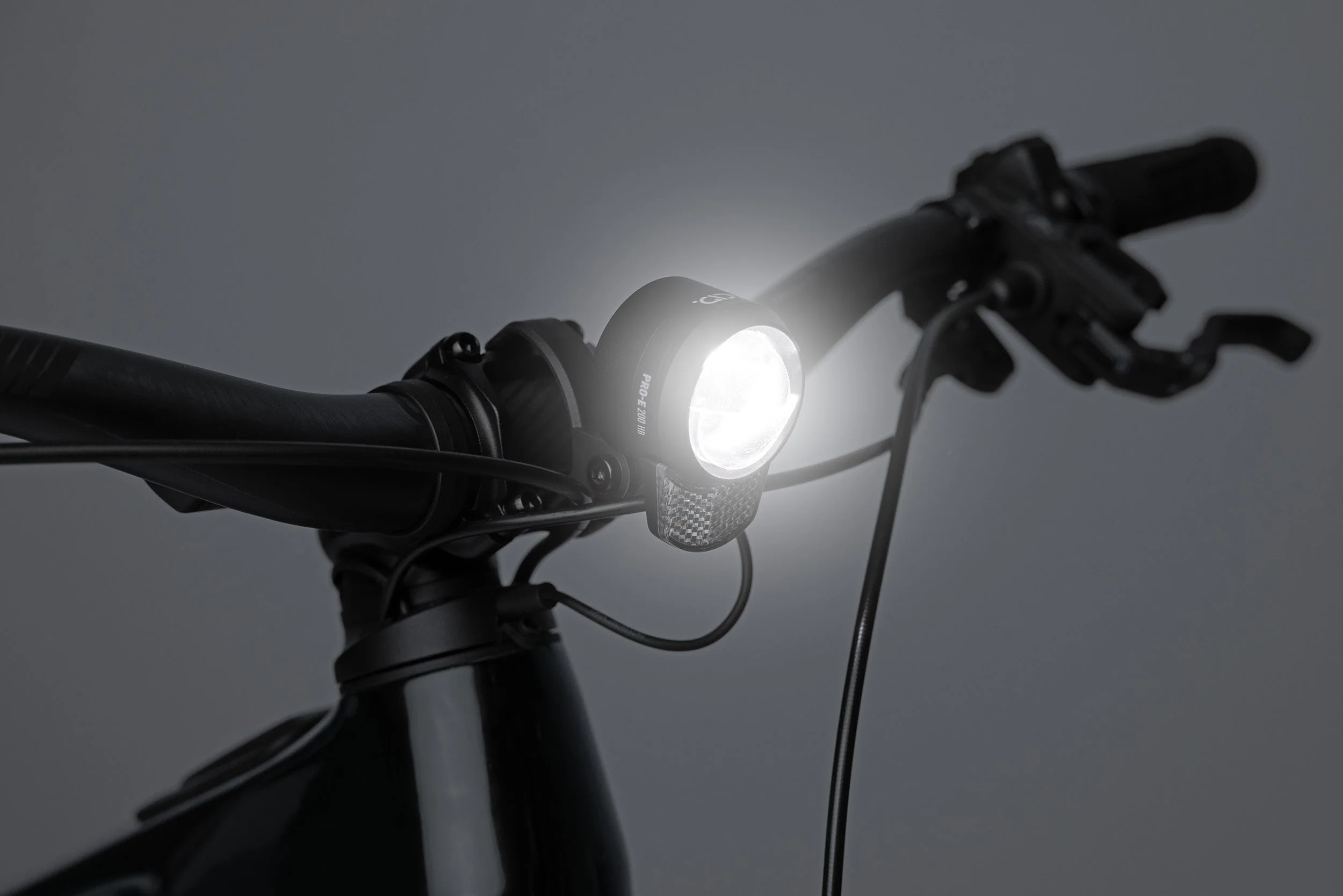 ACID E-Bike Frontlicht PRO-E 200 High Beam X-Connect black - Image 4